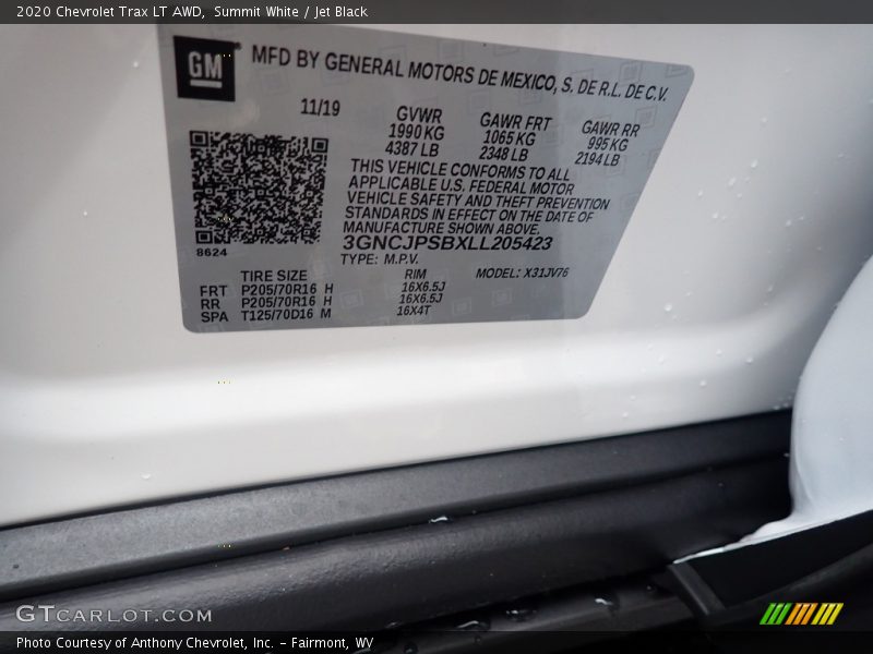 Summit White / Jet Black 2020 Chevrolet Trax LT AWD