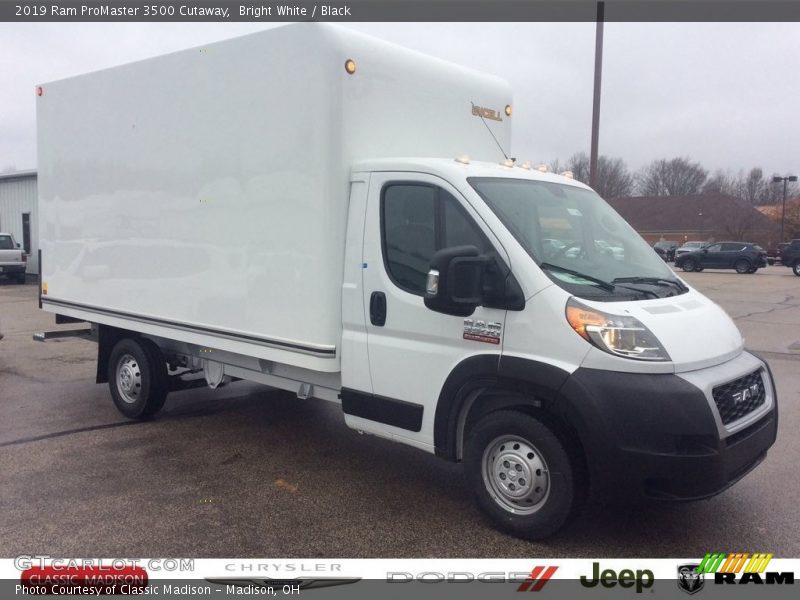 Bright White / Black 2019 Ram ProMaster 3500 Cutaway