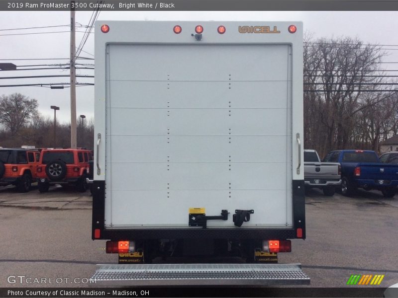 Bright White / Black 2019 Ram ProMaster 3500 Cutaway
