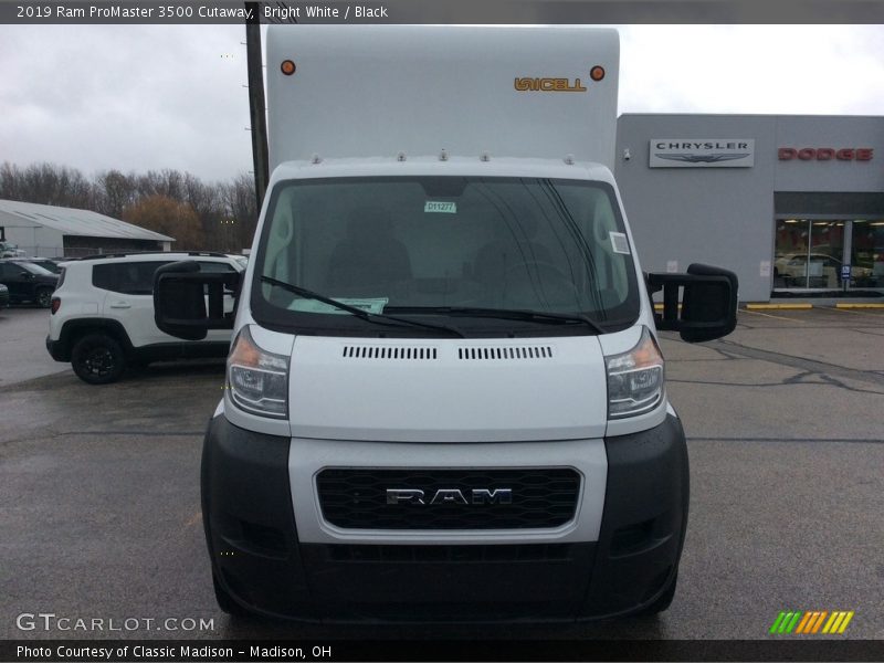 Bright White / Black 2019 Ram ProMaster 3500 Cutaway