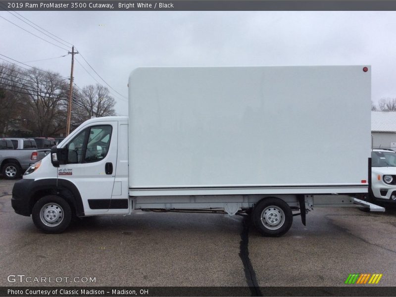  2019 ProMaster 3500 Cutaway Bright White