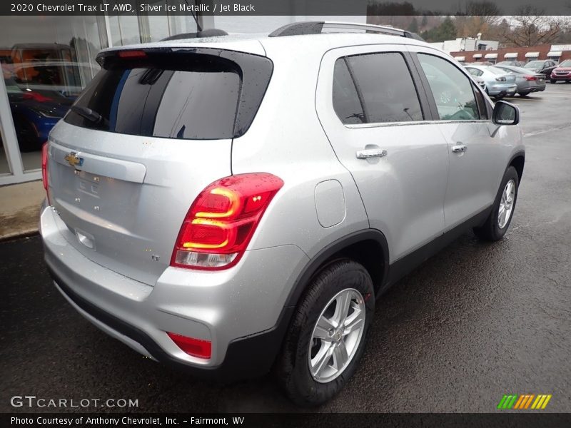 Silver Ice Metallic / Jet Black 2020 Chevrolet Trax LT AWD