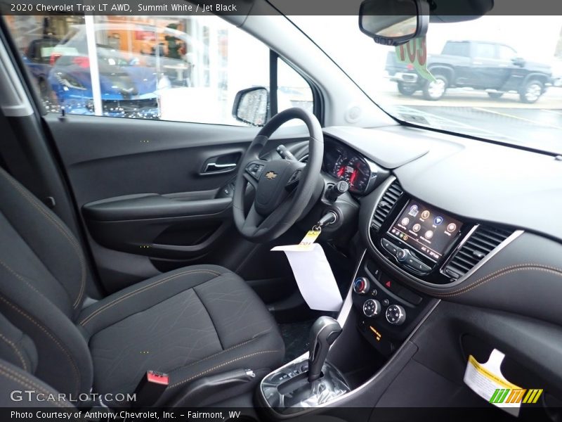 Summit White / Jet Black 2020 Chevrolet Trax LT AWD