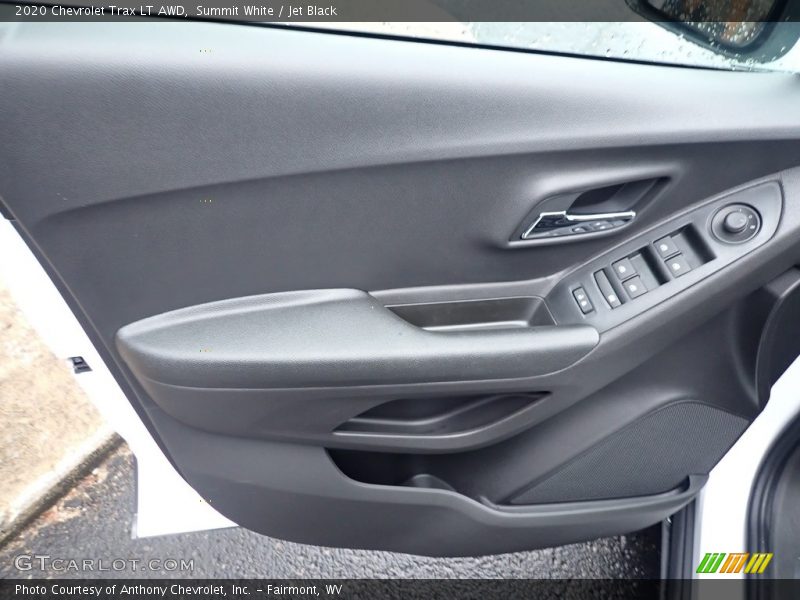 Summit White / Jet Black 2020 Chevrolet Trax LT AWD