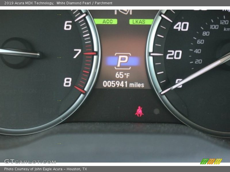 White Diamond Pearl / Parchment 2019 Acura MDX Technology