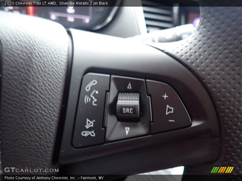 Silver Ice Metallic / Jet Black 2020 Chevrolet Trax LT AWD