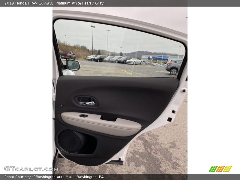 Platinum White Pearl / Gray 2019 Honda HR-V LX AWD