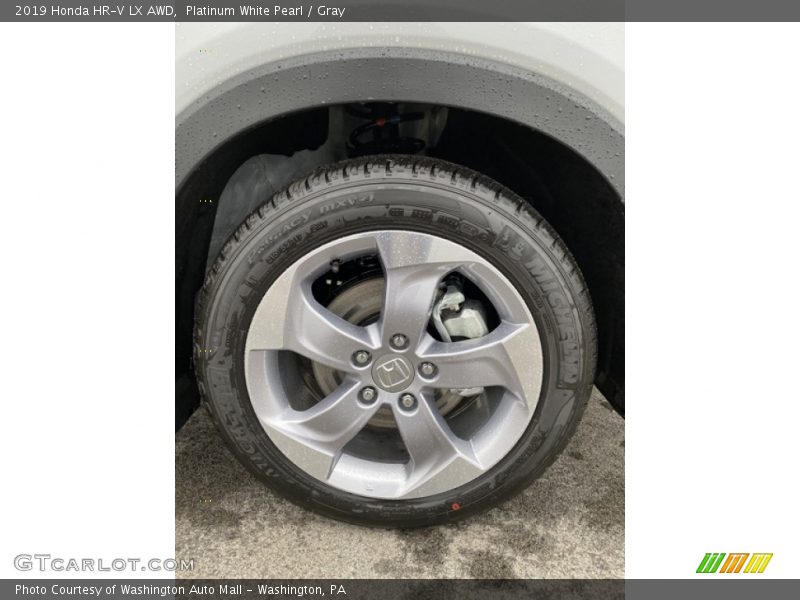 Platinum White Pearl / Gray 2019 Honda HR-V LX AWD