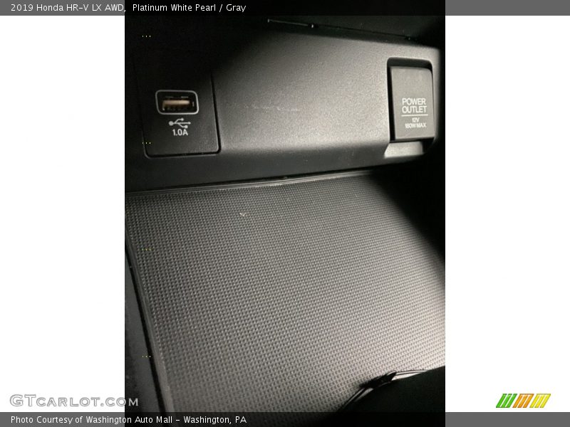 Platinum White Pearl / Gray 2019 Honda HR-V LX AWD