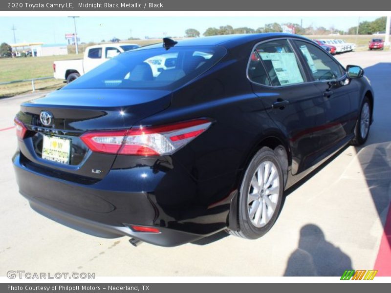 Midnight Black Metallic / Black 2020 Toyota Camry LE