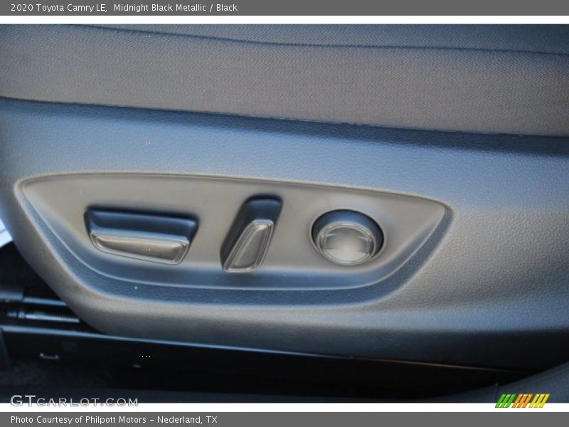 Midnight Black Metallic / Black 2020 Toyota Camry LE
