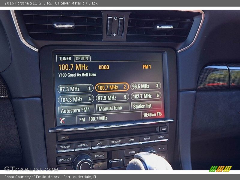 Controls of 2016 911 GT3 RS