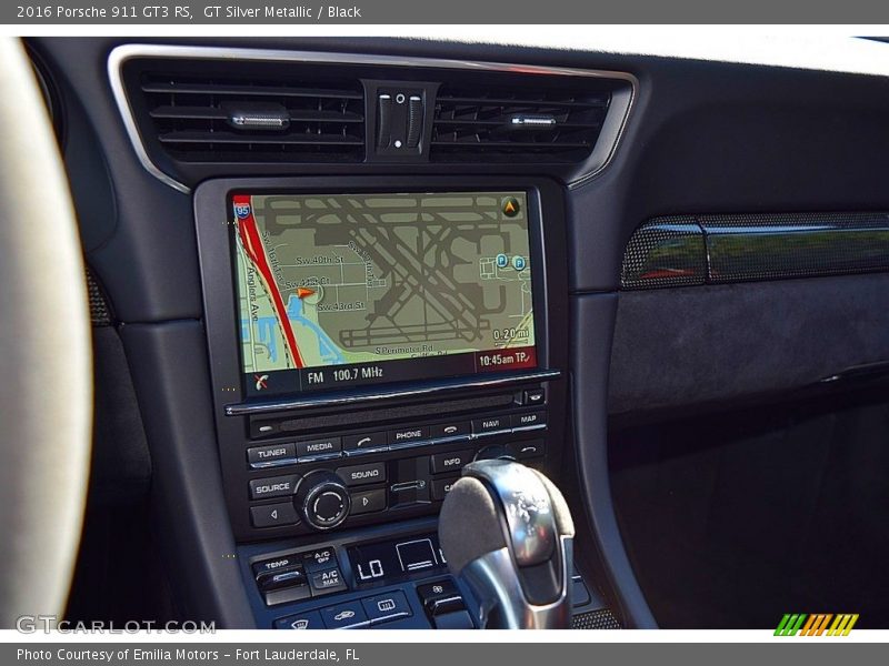 Navigation of 2016 911 GT3 RS