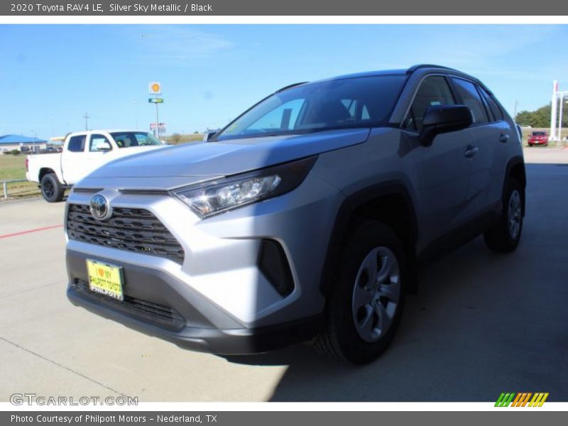 Silver Sky Metallic / Black 2020 Toyota RAV4 LE