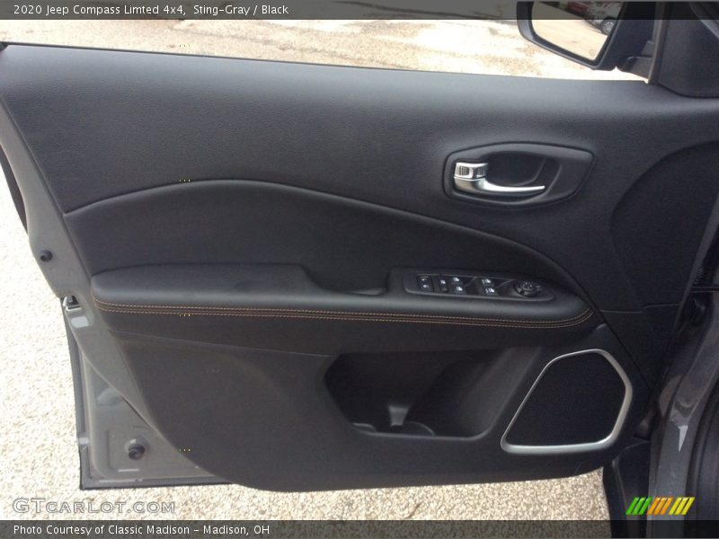 Sting-Gray / Black 2020 Jeep Compass Limted 4x4