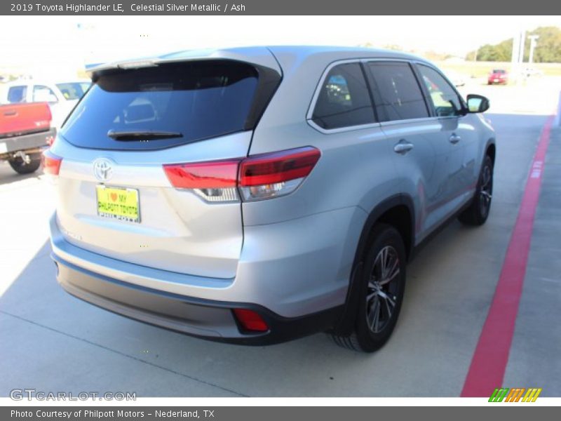 Celestial Silver Metallic / Ash 2019 Toyota Highlander LE