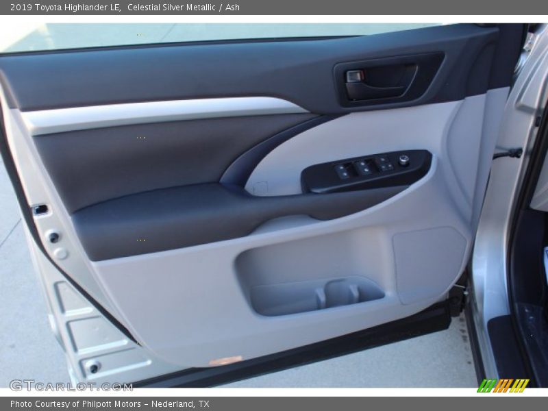 Celestial Silver Metallic / Ash 2019 Toyota Highlander LE
