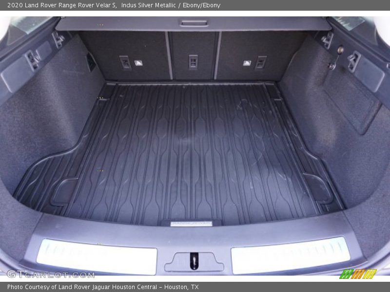 Indus Silver Metallic / Ebony/Ebony 2020 Land Rover Range Rover Velar S