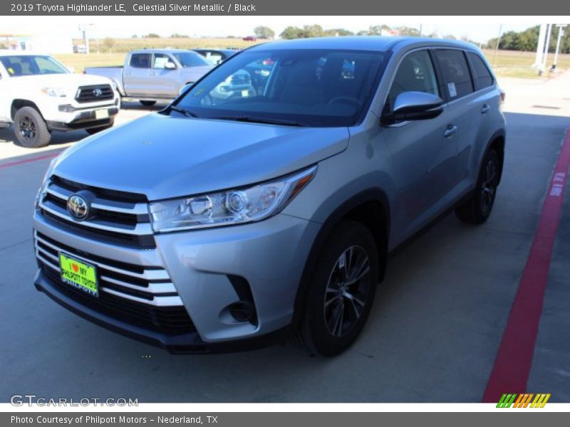 Celestial Silver Metallic / Black 2019 Toyota Highlander LE
