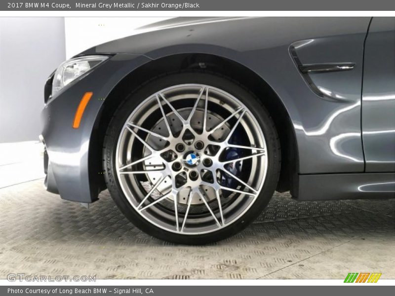 Mineral Grey Metallic / Sakhir Orange/Black 2017 BMW M4 Coupe