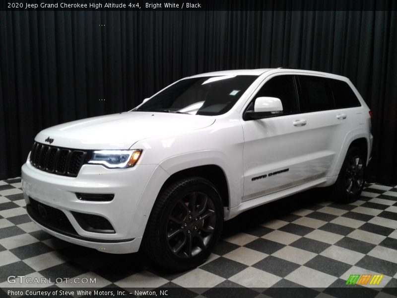 Bright White / Black 2020 Jeep Grand Cherokee High Altitude 4x4