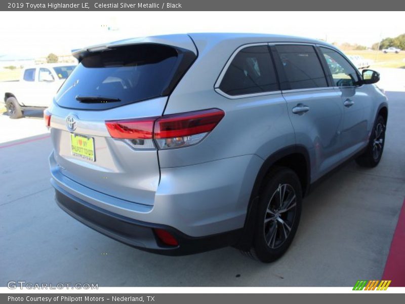 Celestial Silver Metallic / Black 2019 Toyota Highlander LE