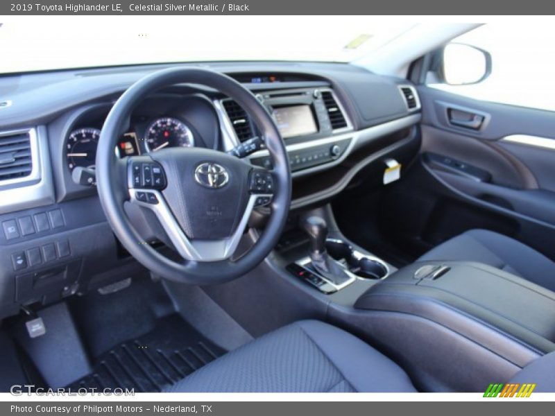 Celestial Silver Metallic / Black 2019 Toyota Highlander LE