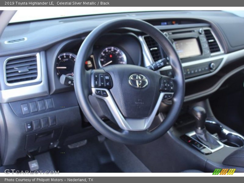 Celestial Silver Metallic / Black 2019 Toyota Highlander LE