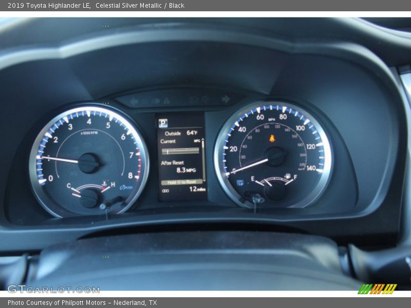 Celestial Silver Metallic / Black 2019 Toyota Highlander LE