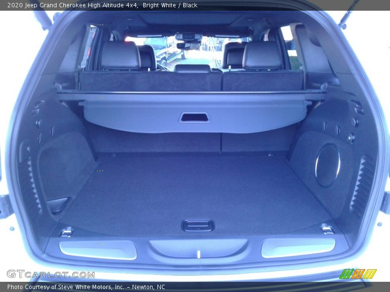 Bright White / Black 2020 Jeep Grand Cherokee High Altitude 4x4