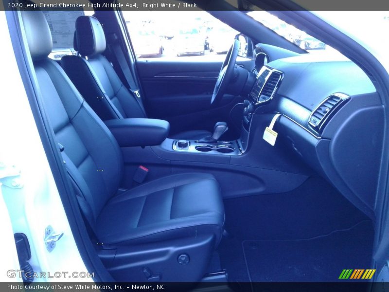 Bright White / Black 2020 Jeep Grand Cherokee High Altitude 4x4