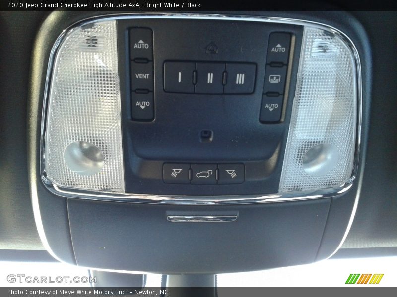Bright White / Black 2020 Jeep Grand Cherokee High Altitude 4x4