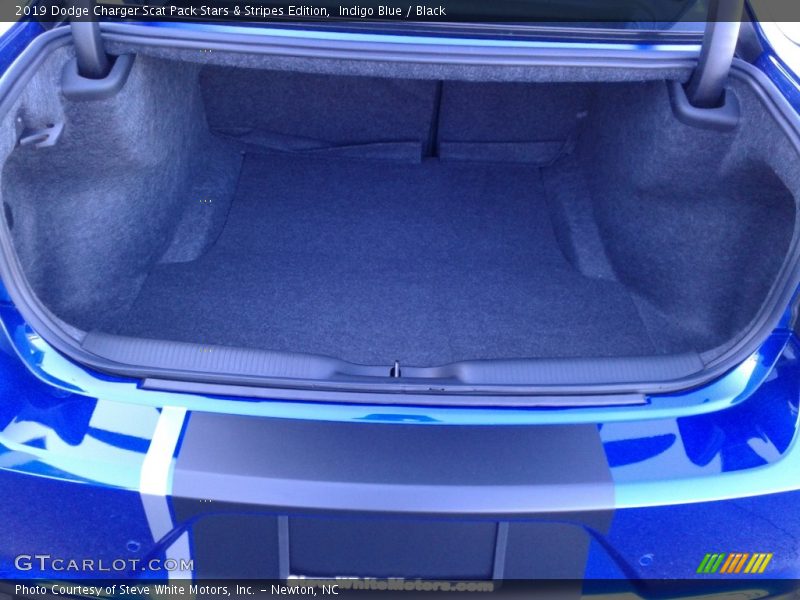 Indigo Blue / Black 2019 Dodge Charger Scat Pack Stars & Stripes Edition