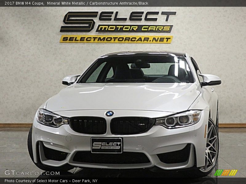Mineral White Metallic / Carbonstructure Anthracite/Black 2017 BMW M4 Coupe