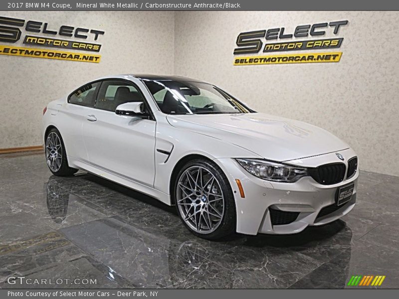 Mineral White Metallic / Carbonstructure Anthracite/Black 2017 BMW M4 Coupe
