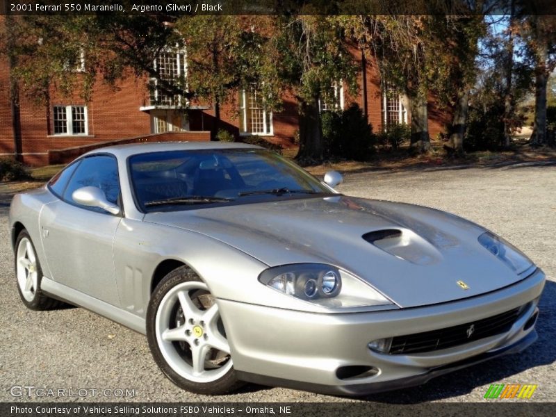 Front 3/4 View of 2001 550 Maranello