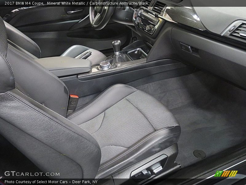 Front Seat of 2017 M4 Coupe