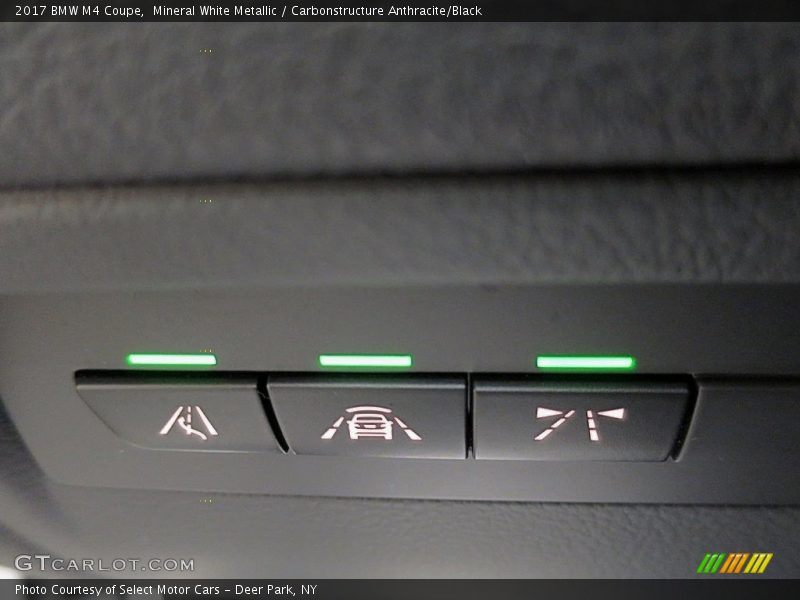 Mineral White Metallic / Carbonstructure Anthracite/Black 2017 BMW M4 Coupe