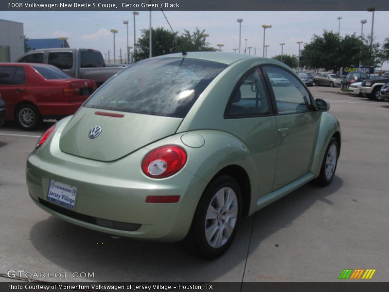 Gecko Green / Black 2008 Volkswagen New Beetle S Coupe