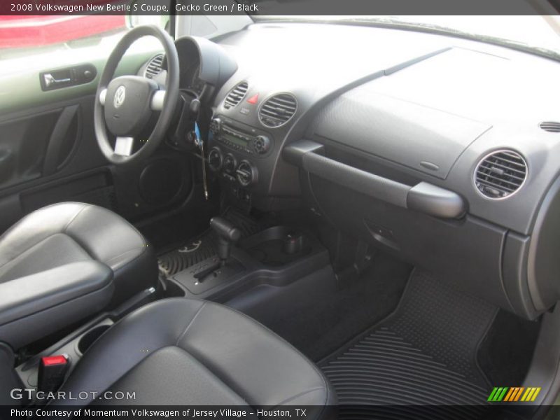 Gecko Green / Black 2008 Volkswagen New Beetle S Coupe