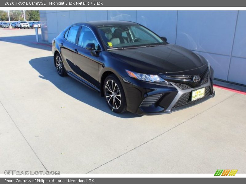 Midnight Black Metallic / Black 2020 Toyota Camry SE