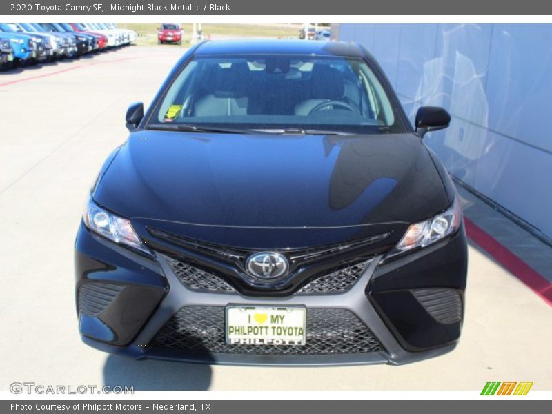 Midnight Black Metallic / Black 2020 Toyota Camry SE