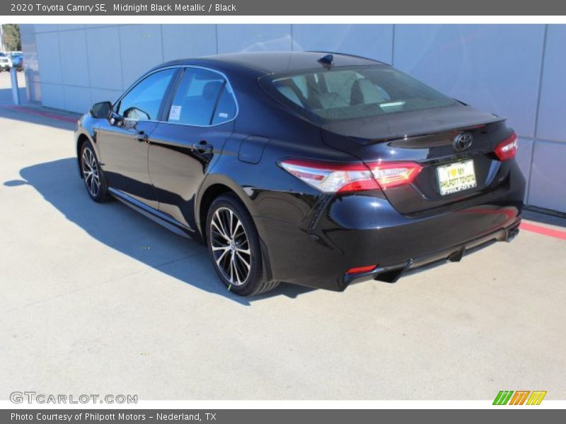 Midnight Black Metallic / Black 2020 Toyota Camry SE