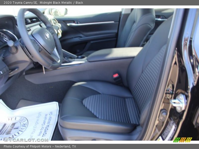 Midnight Black Metallic / Black 2020 Toyota Camry SE