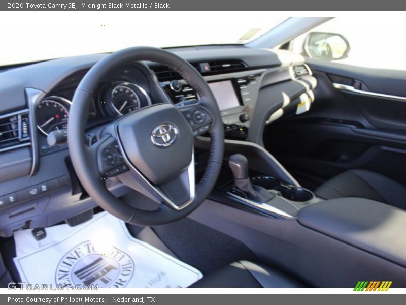 Midnight Black Metallic / Black 2020 Toyota Camry SE