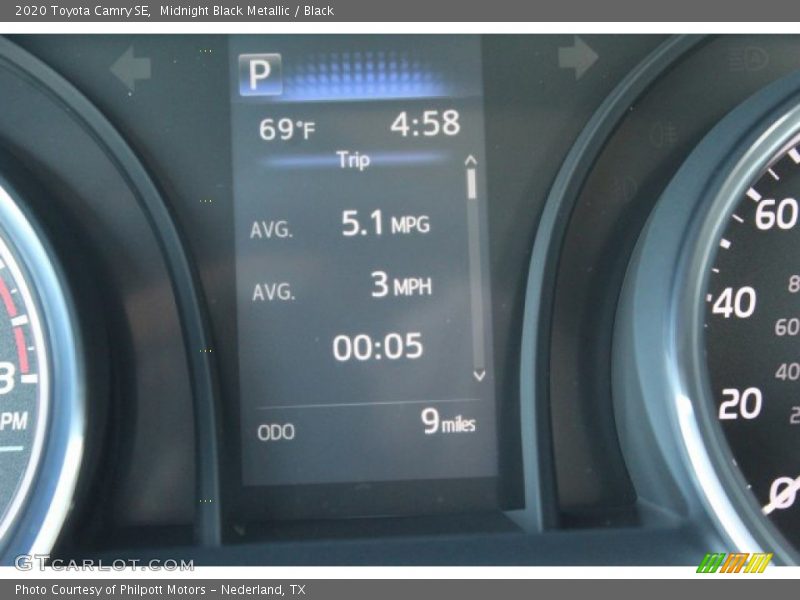 Midnight Black Metallic / Black 2020 Toyota Camry SE