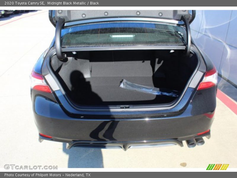 Midnight Black Metallic / Black 2020 Toyota Camry SE