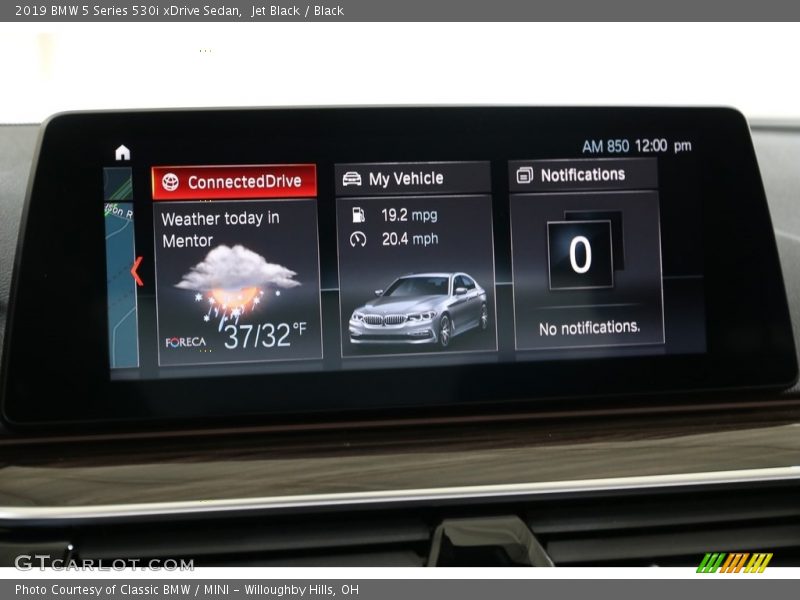 Jet Black / Black 2019 BMW 5 Series 530i xDrive Sedan