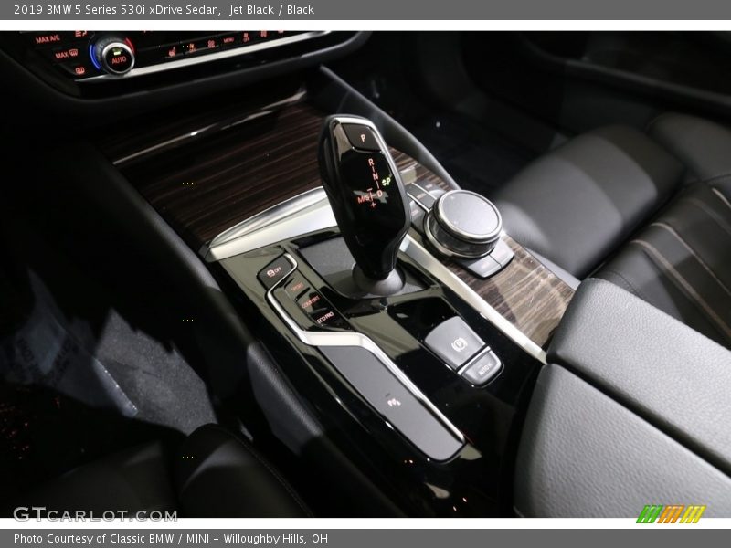 Jet Black / Black 2019 BMW 5 Series 530i xDrive Sedan