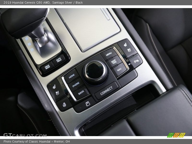 Controls of 2019 Genesis G80 AWD